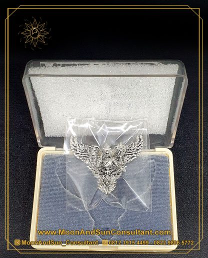 Phaya Krut ( Garuda ) – Phra Ajahn Pattarayano, Wat Dhammachaimongkhol ( Silver )